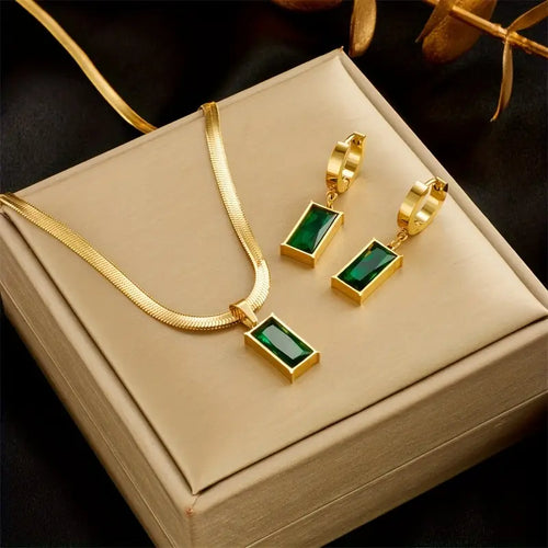 Luxe Emerald Necklace & Earring Set