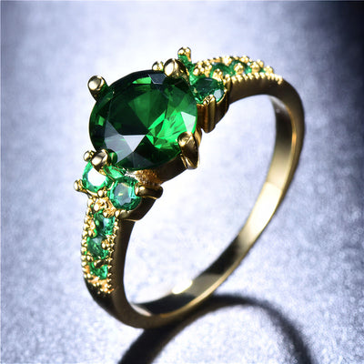 Elegant Gold Emerald Ring