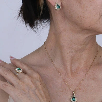 Timeless Emerald Teardrop Jewelry Set