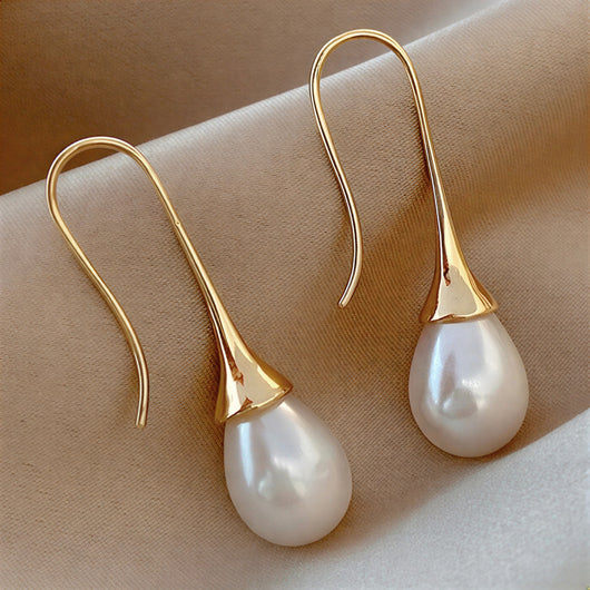 Classic Pearl Beauty Earrings