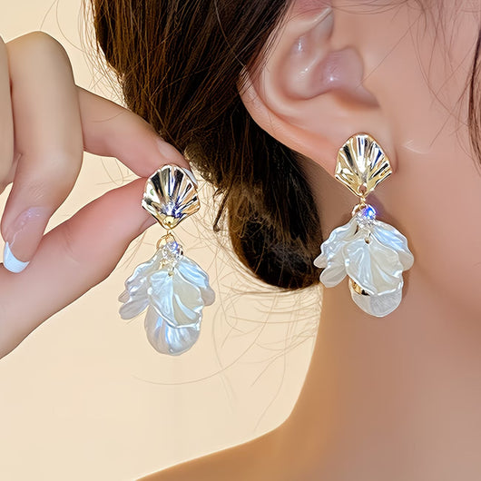 The Frosted Petal Pearl Earrings