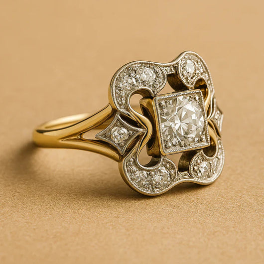 Elegant Vintage Zirconia Gold Ring