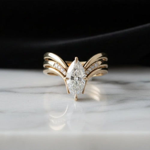 Elegant Gold Drop Crown Ring