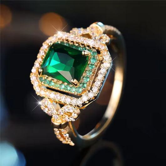 Luxe Emerald Halo Statement Ring