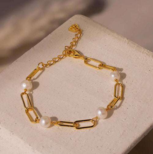 Sophisticated Pearl Chain Bracelet