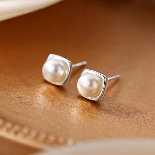 Elegant Freshwater Pearl Drop Earrings