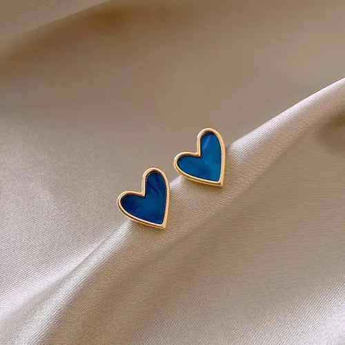 Classic Heart Earrings Gold Outline