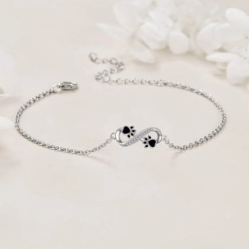 Effortless Silver Paw Bracelet