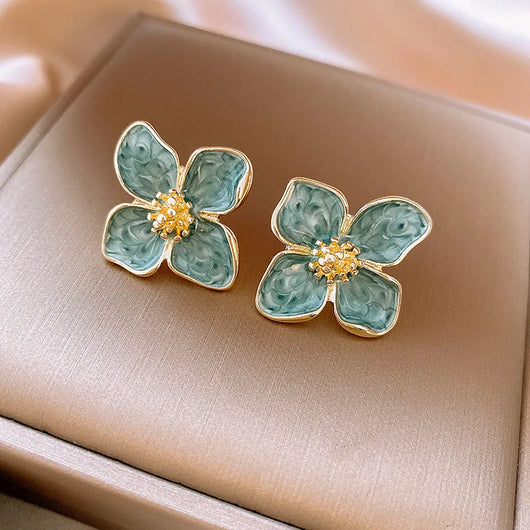 Elegant Light Flower Earrings
