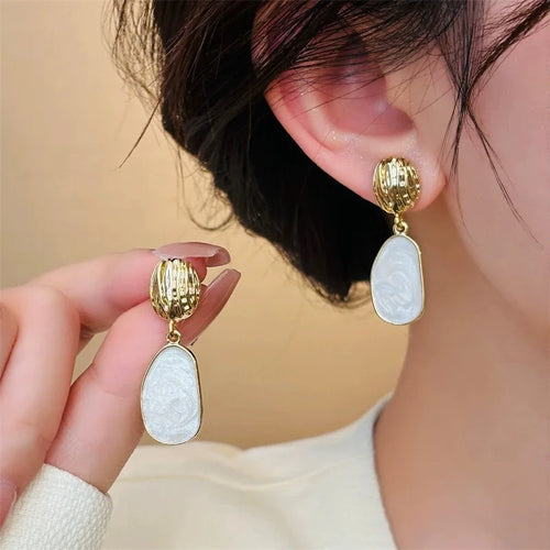 Elegant Vintage Drop Earrings