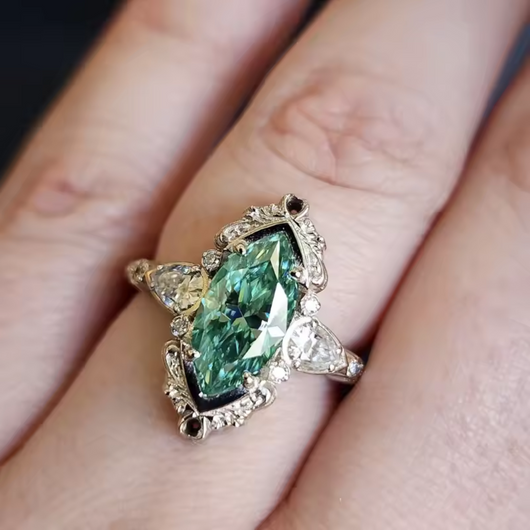 Vintage Emerald Gemstone Ring