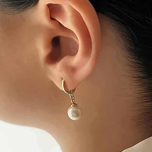 Elegant Graceful Pearl Necklace Set