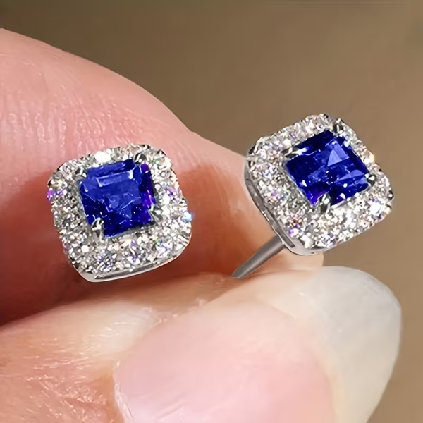 Elegant Gold Emerald Studs