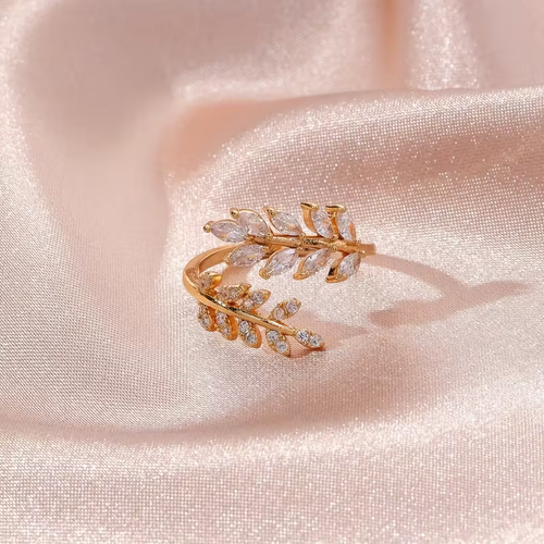 Classic Leaf Ring