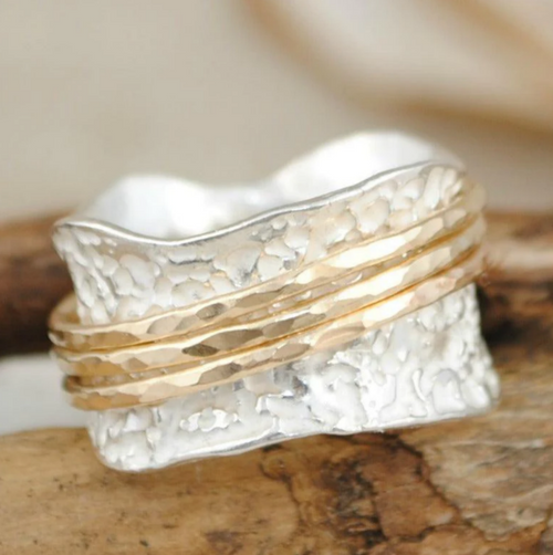 Chic Vintage-Inspired Gold Ring
