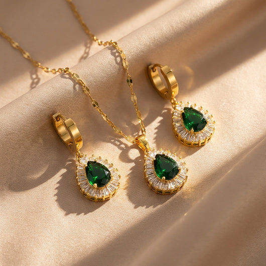Opulent Emerald Jewelry Set