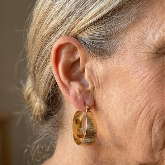 Vintage Style Gold Hoop Earrings Ribbed Texture